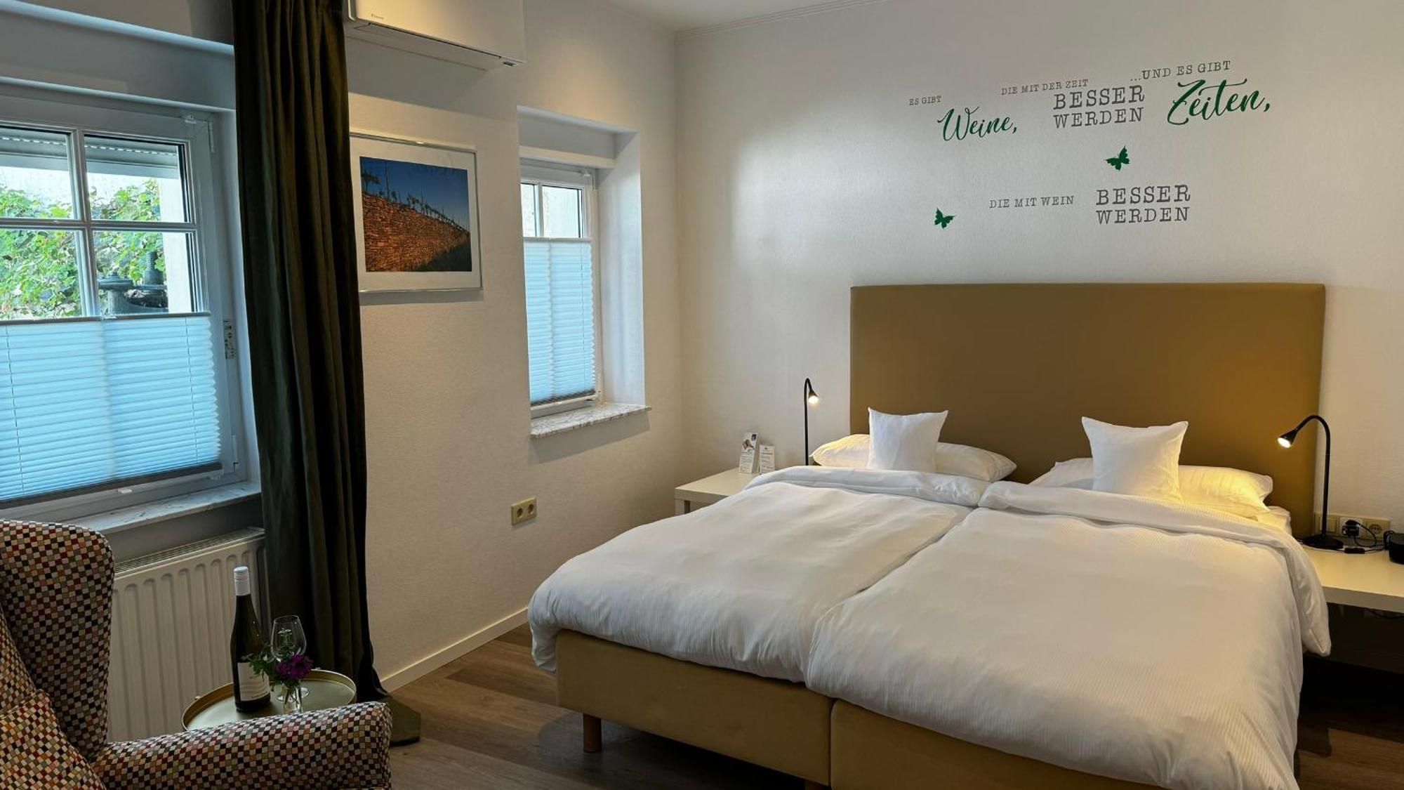 Rhein-Hotel Nierstein Ngoại thất bức ảnh